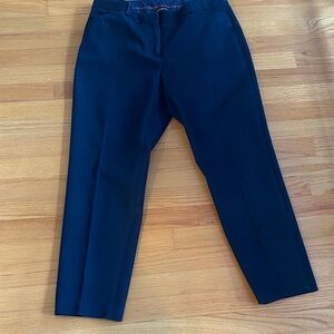 Navy Talbots Hampshire ankle pants in navy.